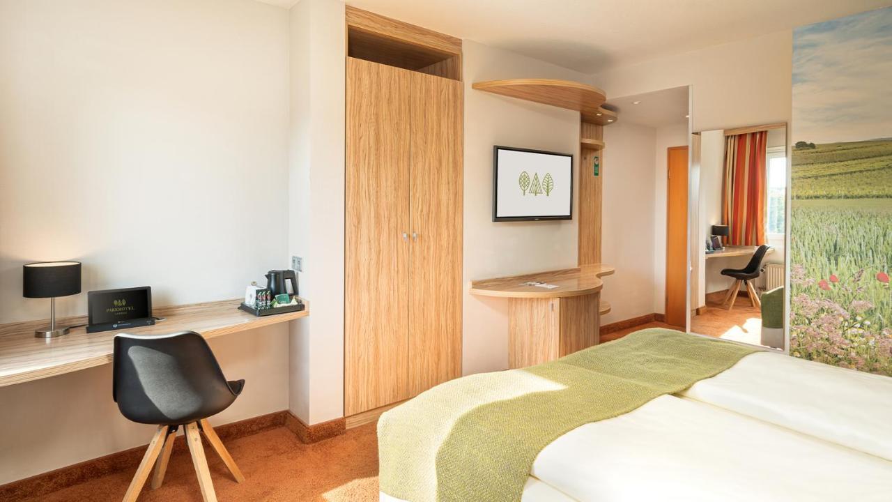 Parkhotel Landau 랜다우인더펠즈 외부 사진